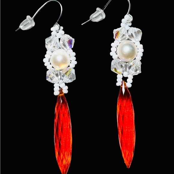 Elegant Pearl and Crystal Drop Earrings - Picture 1 of 4